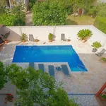 Odesa With Shared Pool Lägenhet *