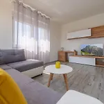 Apartman Odesa With Shared Pool