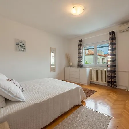 Odesa With Shared Pool * Zadar