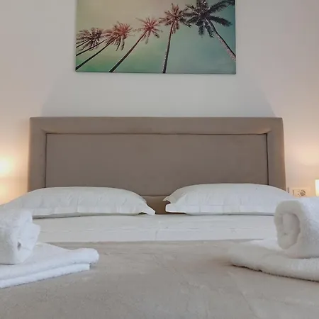 شقة Odesa With Shared Pool *