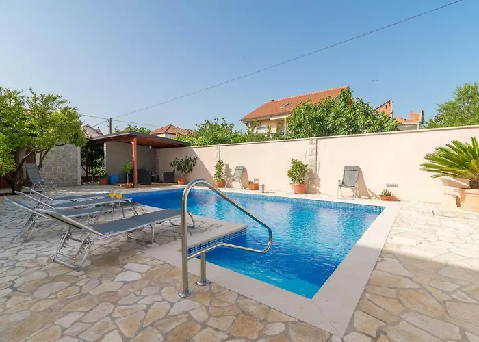 شقة Odesa With Shared Pool *