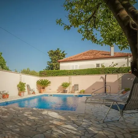 Odesa With Shared Pool Zadar