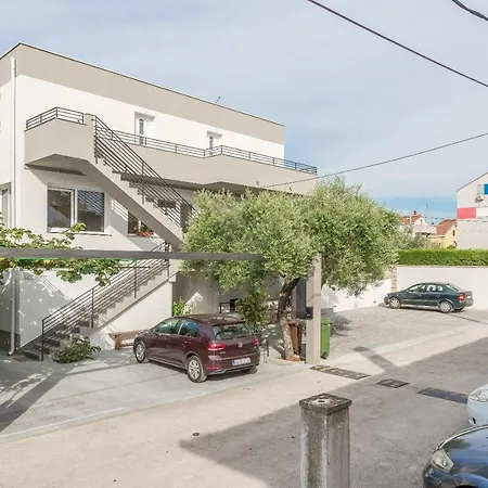 Odesa With Shared Pool Appartement
