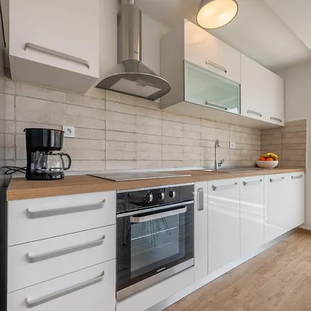 Odesa With Shared Pool Appartement *