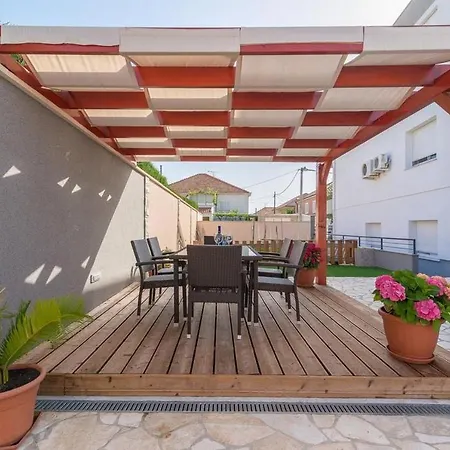 Appartement Odesa With Shared Pool *