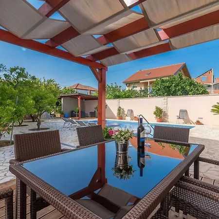 Apartament Odesa With Shared Pool Zadar