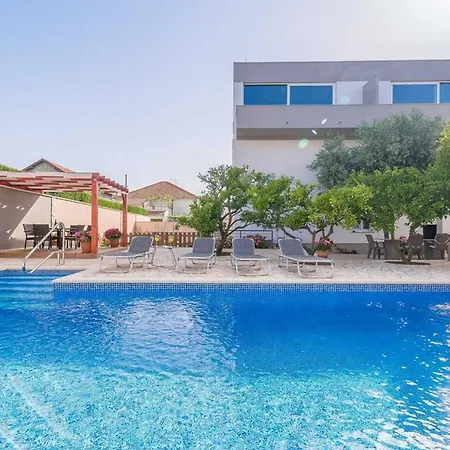 Odesa With Shared Pool * Zadar