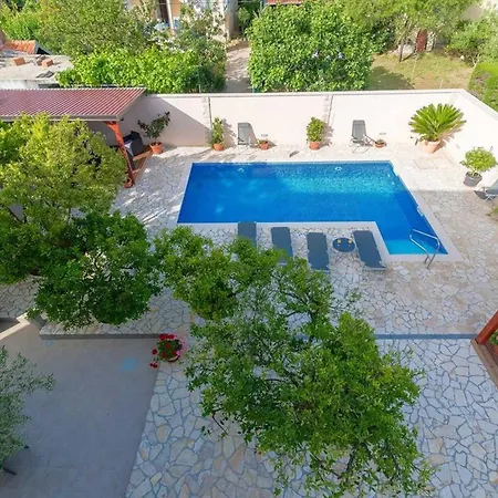 Apartament Odesa With Shared Pool *
