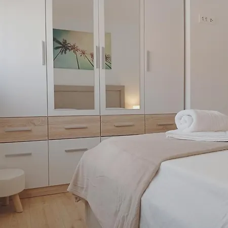 Appartement Odesa With Shared Pool *