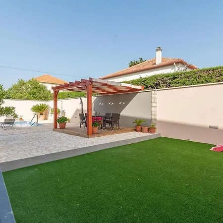 Odesa With Shared Pool *