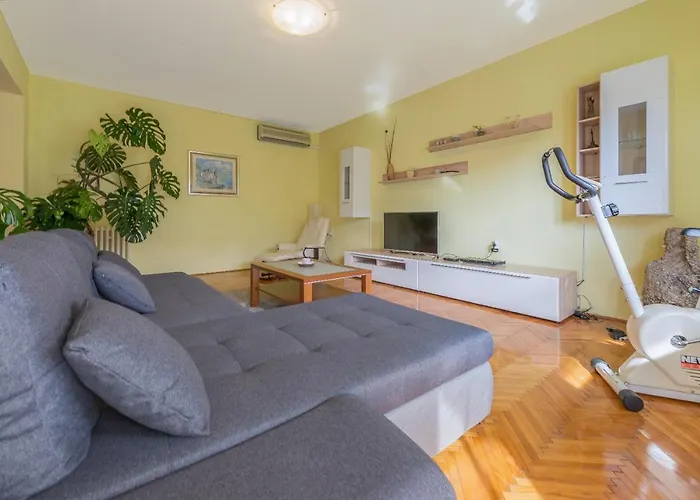 Апартаменты Odesa With Shared Pool