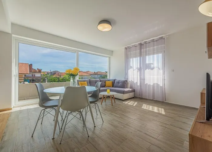 Odesa With Shared Pool * Задар