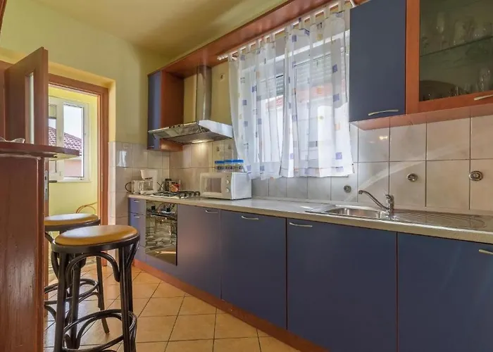 Odesa With Shared Pool Lägenhet Zadar