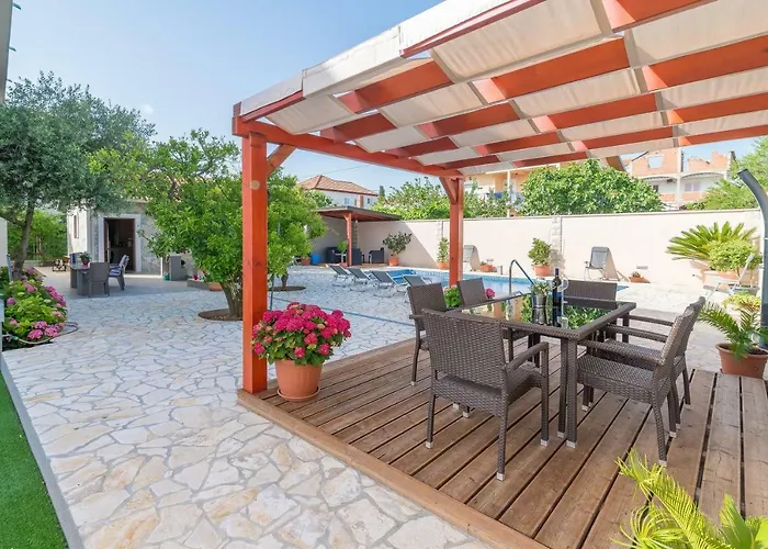 Lägenhet Odesa With Shared Pool Zadar